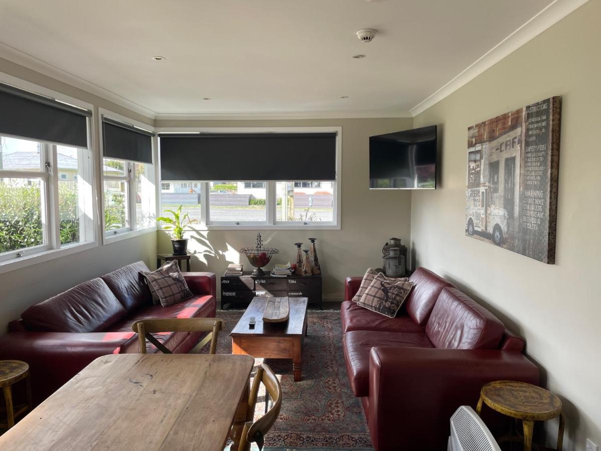 Fatowl Motel, Bar & Eatery Piopio ภายนอก รูปภาพ